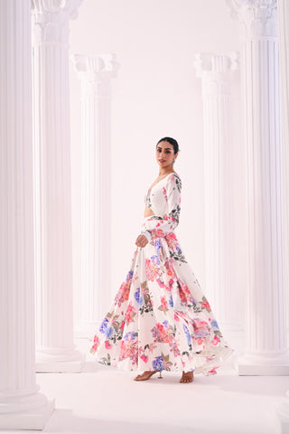 Liora Lehenga
