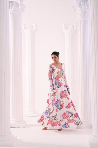 Liora Lehenga